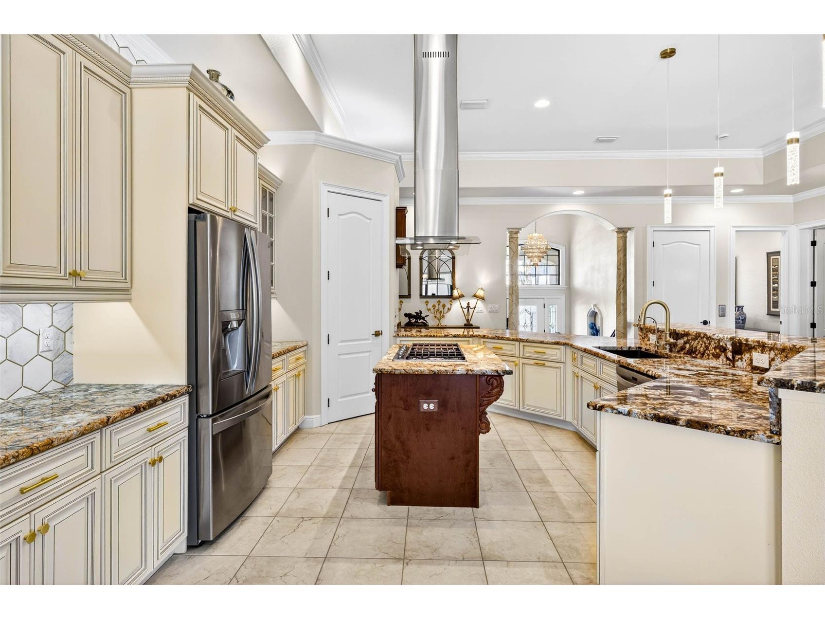 105 Wimbledon Court Redington Shores FL 33708 TB8474477 image9