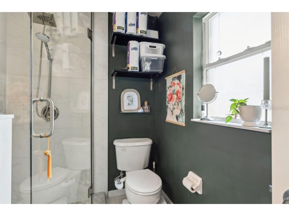 1050 22nd Avenue N Saint Petersburg FL 33704 TB8443703 image22