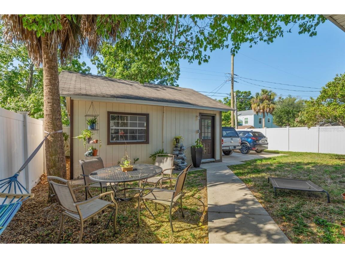 1050 22nd Avenue N Saint Petersburg FL 33704 TB8443703 image24