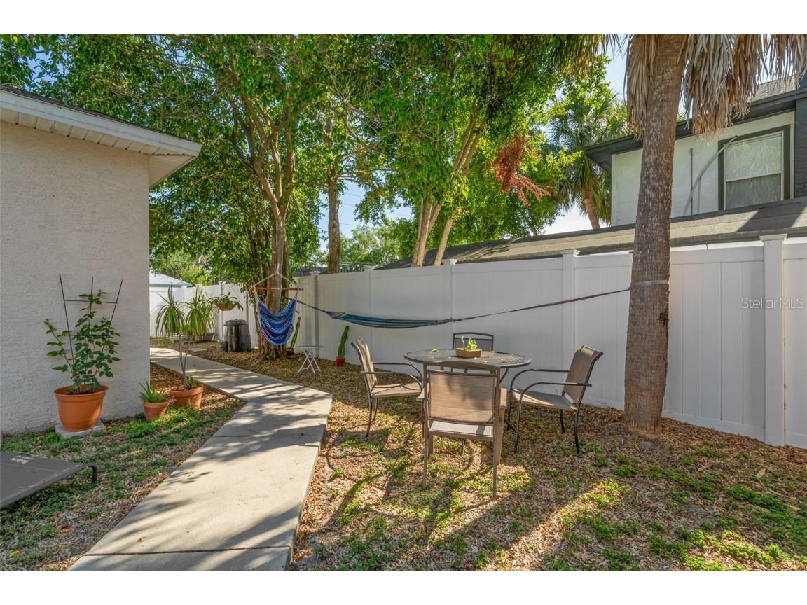 1050 22nd Avenue N Saint Petersburg FL 33704 TB8443703 image25