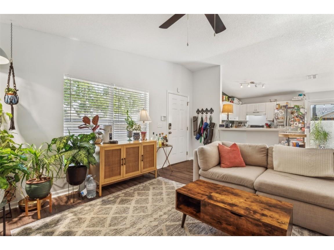 1050 22nd Avenue N Saint Petersburg FL 33704 TB8443703 image6