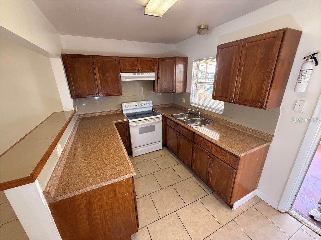 1050 62nd Ave South #E-4 Saint Petersburg FL 33705 TB8419370 image10