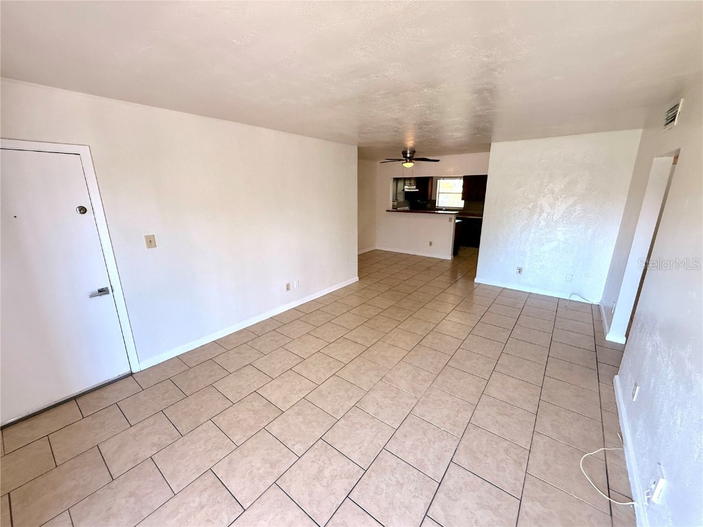 1050 62nd Ave South #E-4 Saint Petersburg FL 33705 TB8419370 image17