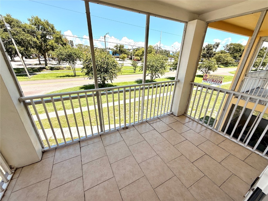 1050 62nd Ave South #E-4 Saint Petersburg FL 33705 TB8419370 image19