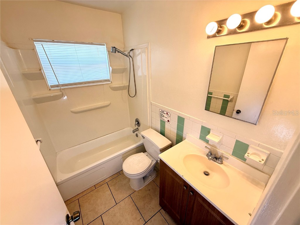 1050 62nd Ave South #E-4 Saint Petersburg FL 33705 TB8419370 image25