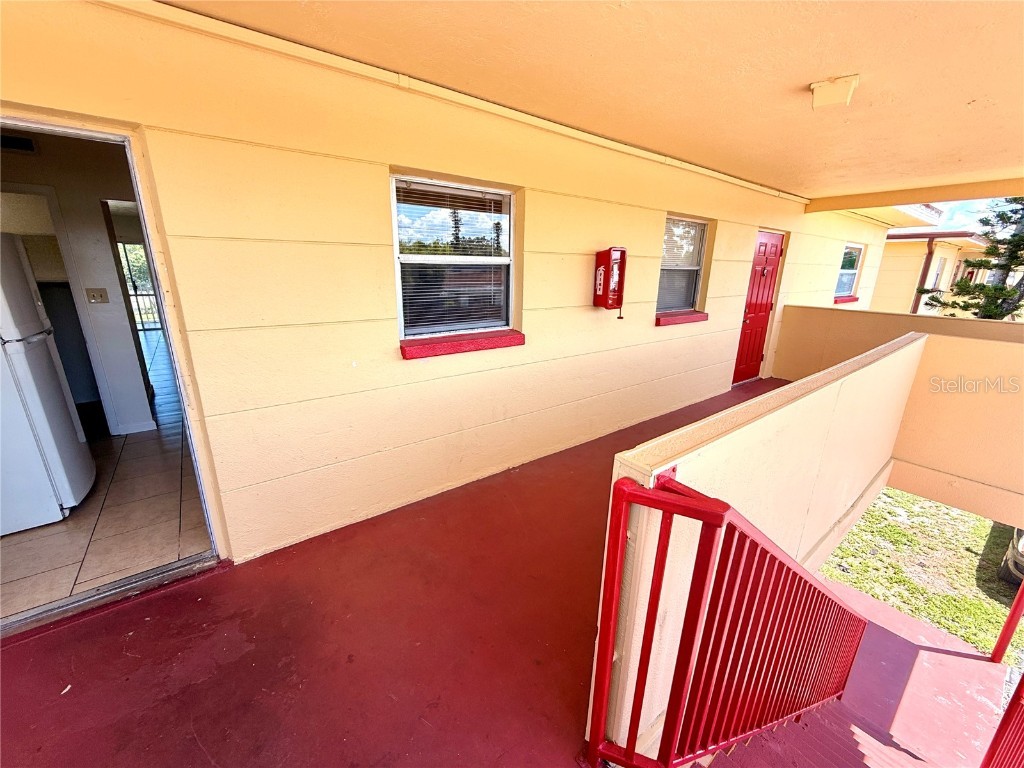 1050 62nd Ave South #E-4 Saint Petersburg FL 33705 TB8419370 image9