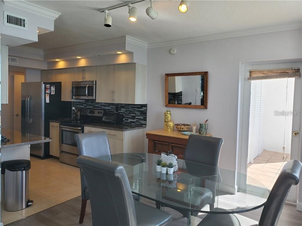 1050 Longboat Club Road #1006 Longboat Key FL 34228 - GULF OF MEXICO A4552081 image12