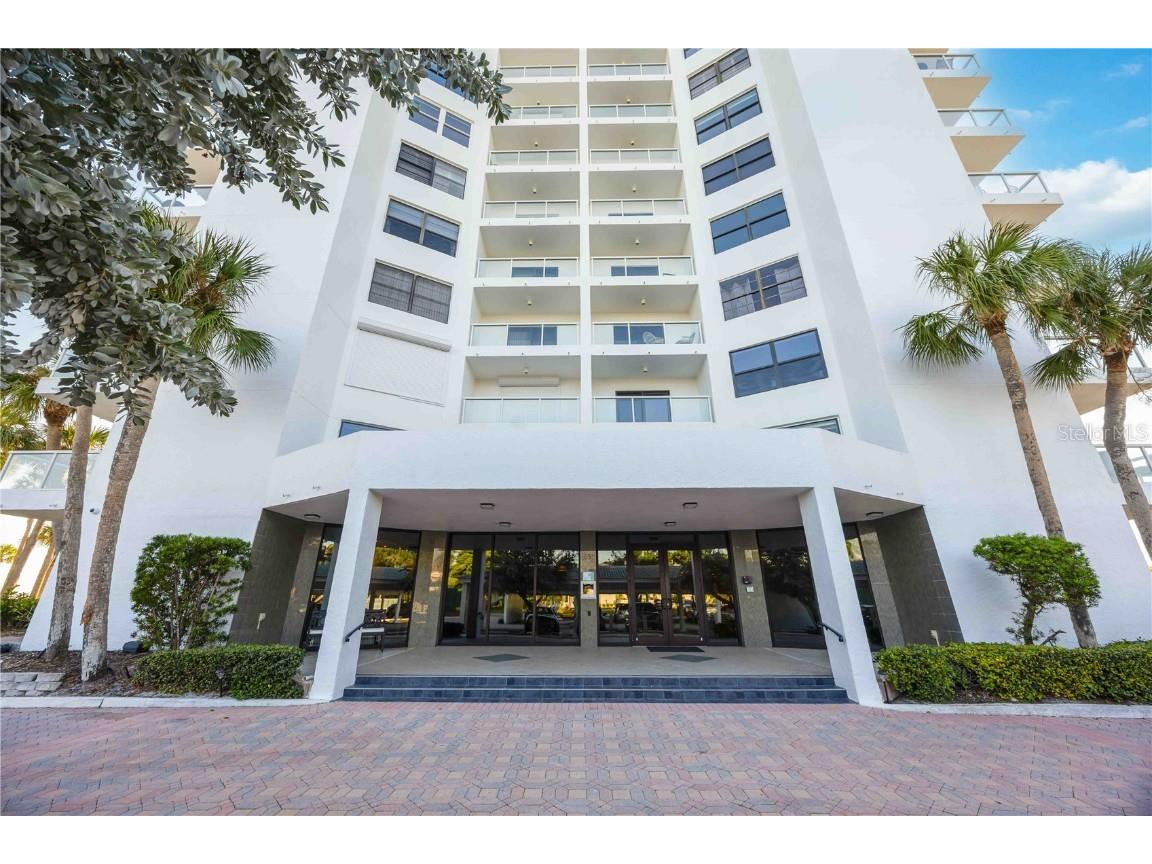 1050 Longboat Club Road #301 Longboat Key FL 34228 - GULF OF MEXICO A4672422 image2