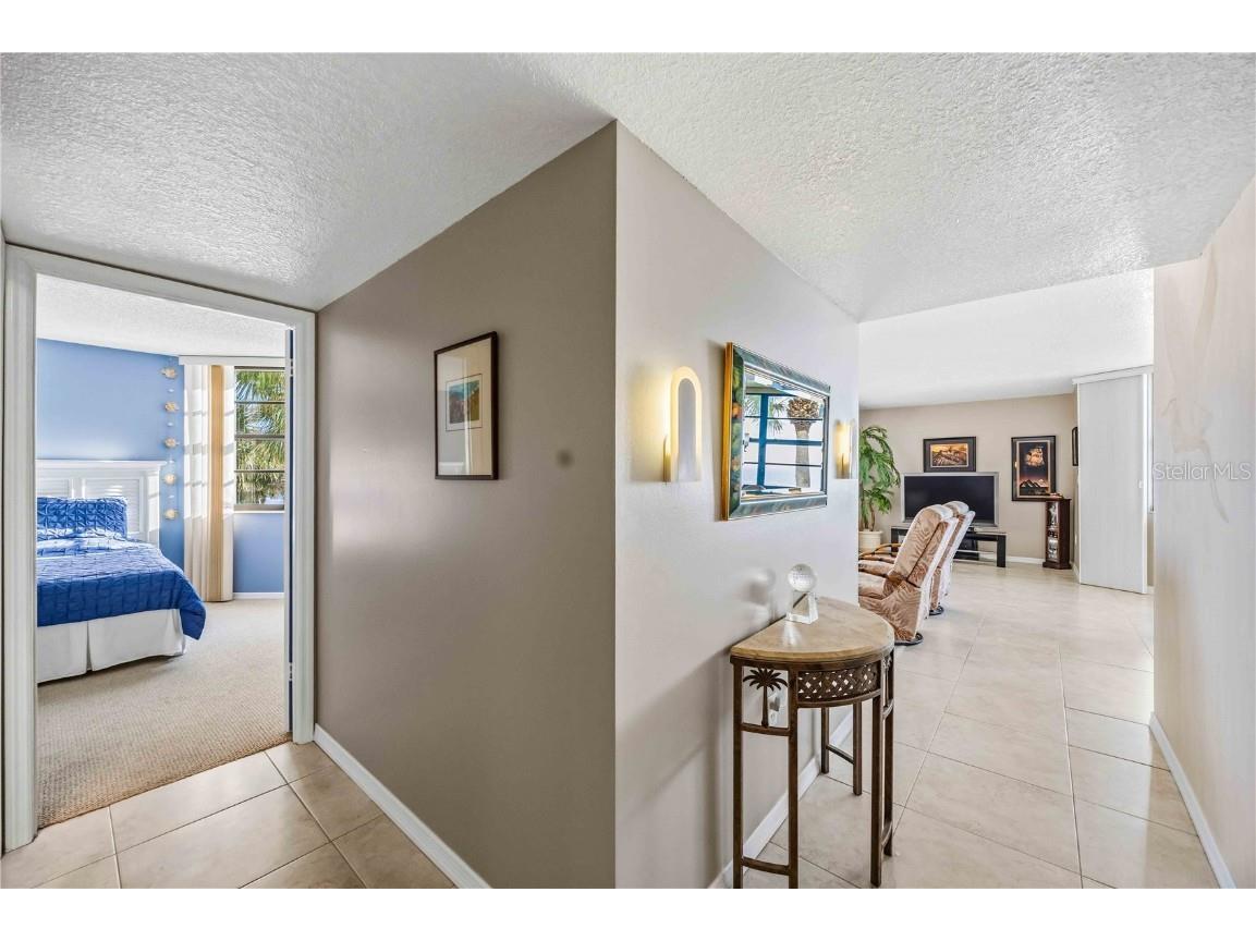 1050 Longboat Club Road #301 Longboat Key FL 34228 - GULF OF MEXICO A4672422 image23