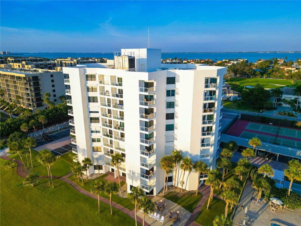 1050 Longboat Club Road #301 Longboat Key FL 34228 - GULF OF MEXICO A4672422 image53