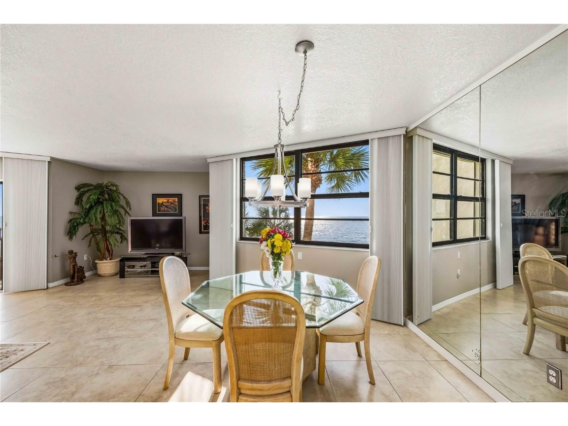 1050 Longboat Club Road #301 Longboat Key FL 34228 - GULF OF MEXICO A4672422 image9