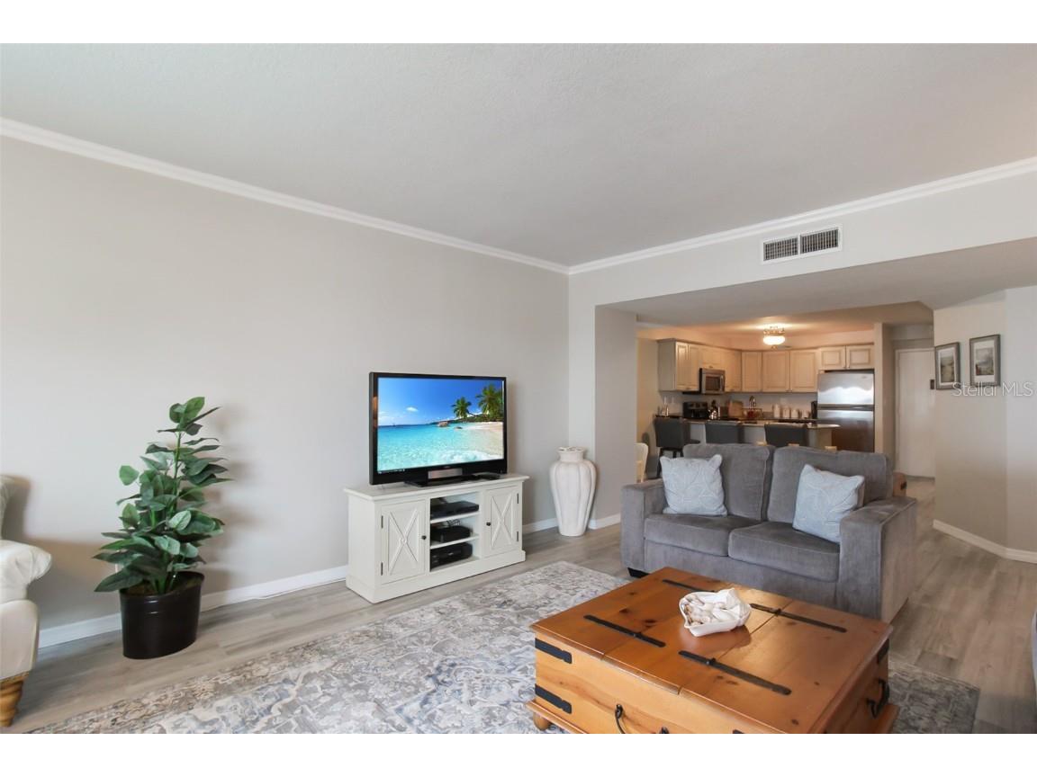 1050 Longboat Club Road #702 Longboat Key FL 34228 A4658787 image22