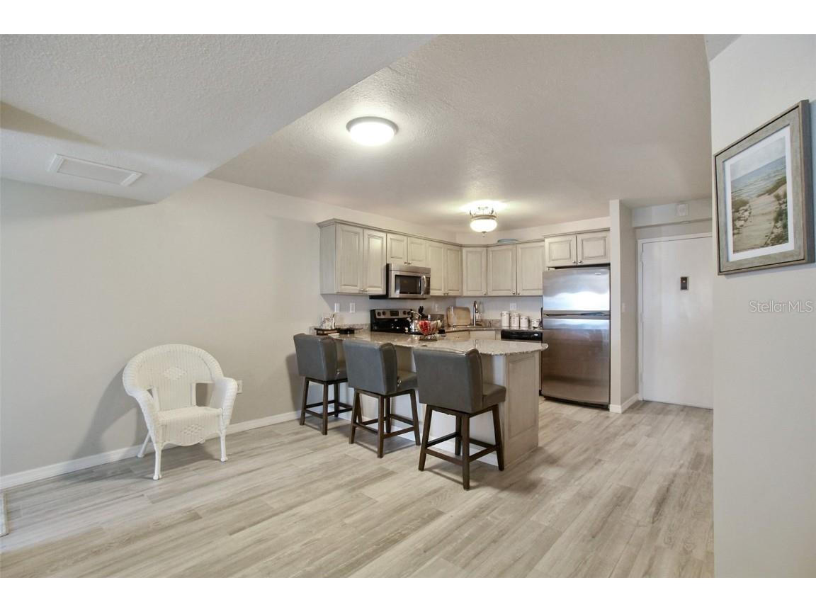 1050 Longboat Club Road #702 Longboat Key FL 34228 A4658787 image29