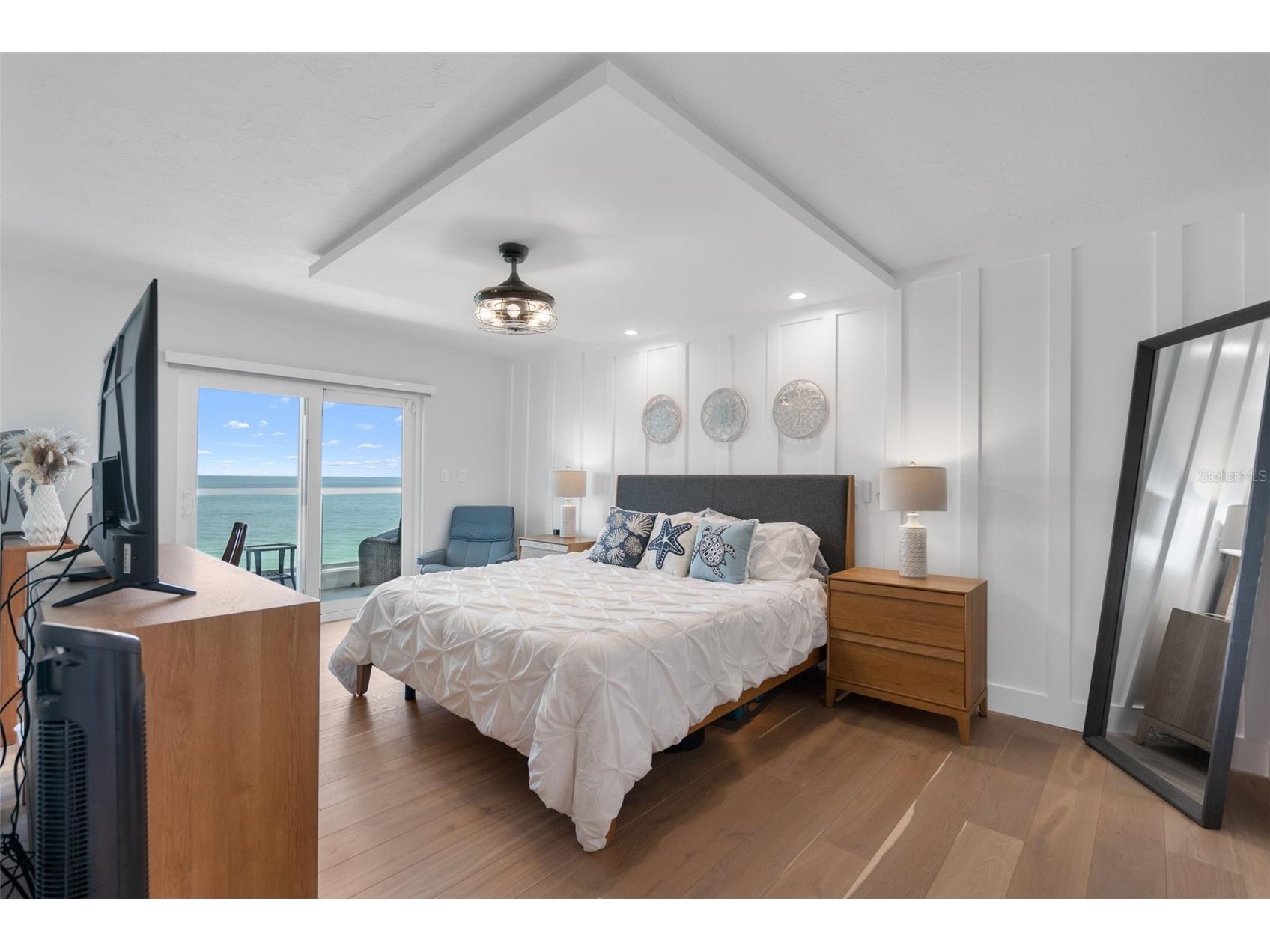 1050 Longboat Club Road #901 Longboat Key FL 34228 A4694717 image14