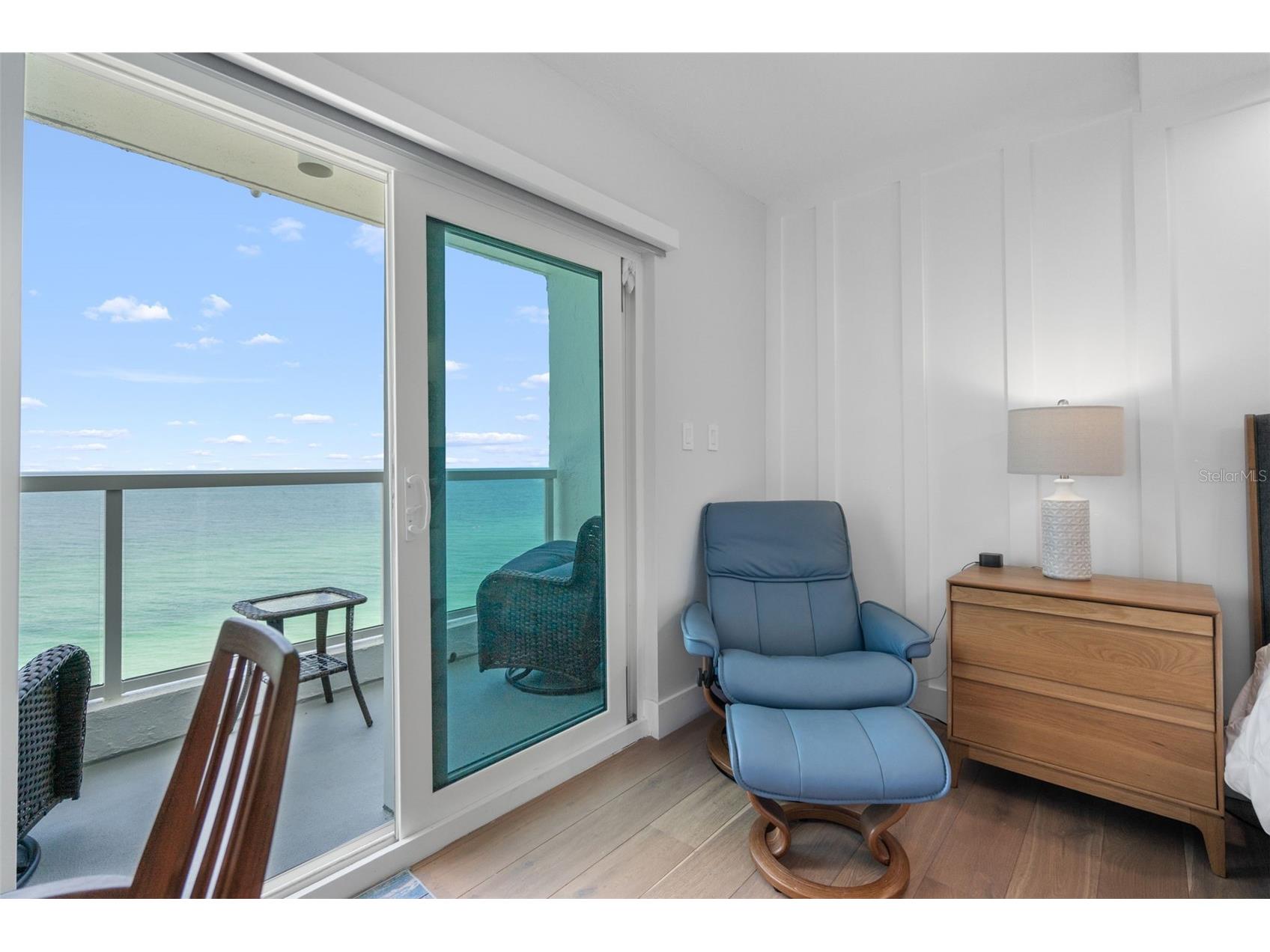 1050 Longboat Club Road #901 Longboat Key FL 34228 A4694717 image17