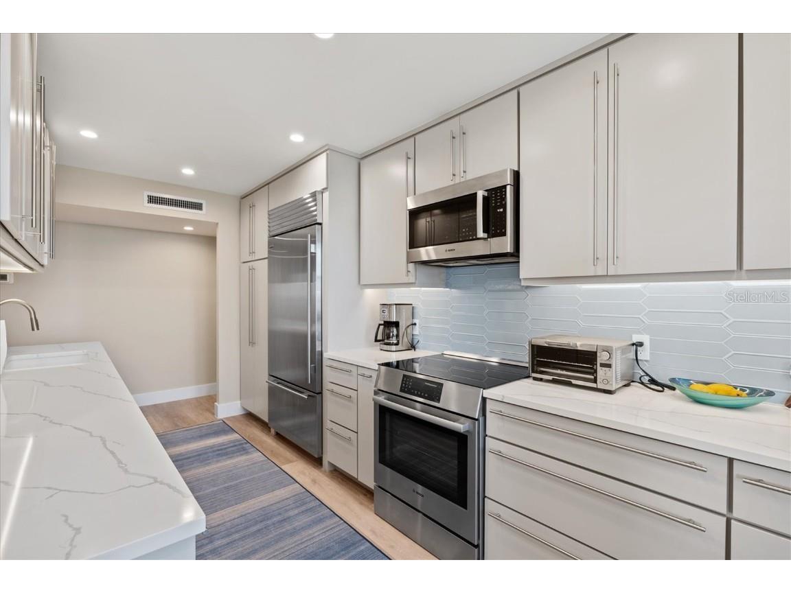 1050 Longboat Club Road #903 Longboat Key FL 34228 - GULF OF MEXICO A4647430 image19