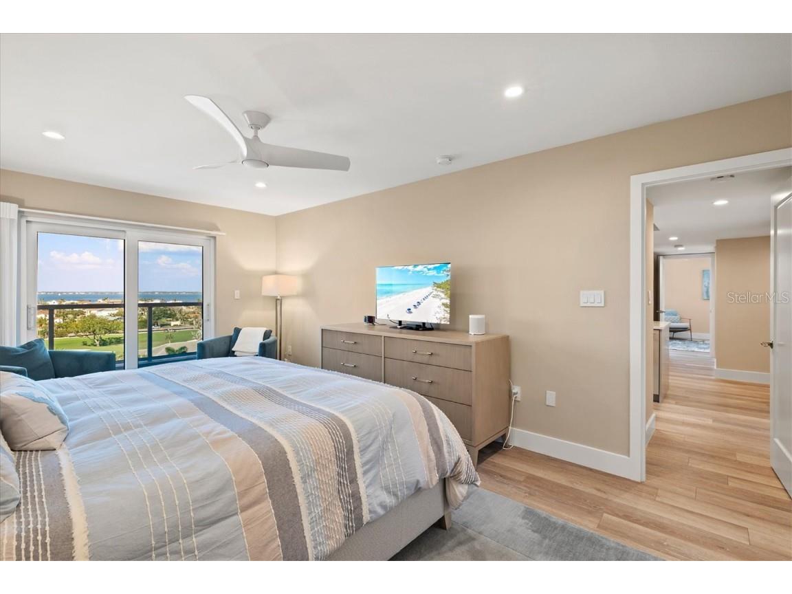 1050 Longboat Club Road #903 Longboat Key FL 34228 - GULF OF MEXICO A4647430 image26