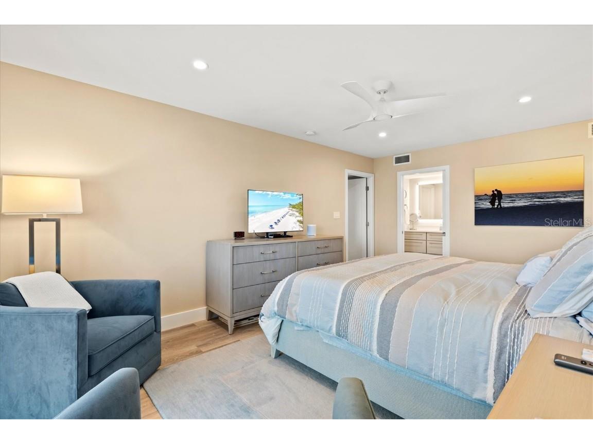 1050 Longboat Club Road #903 Longboat Key FL 34228 - GULF OF MEXICO A4647430 image27