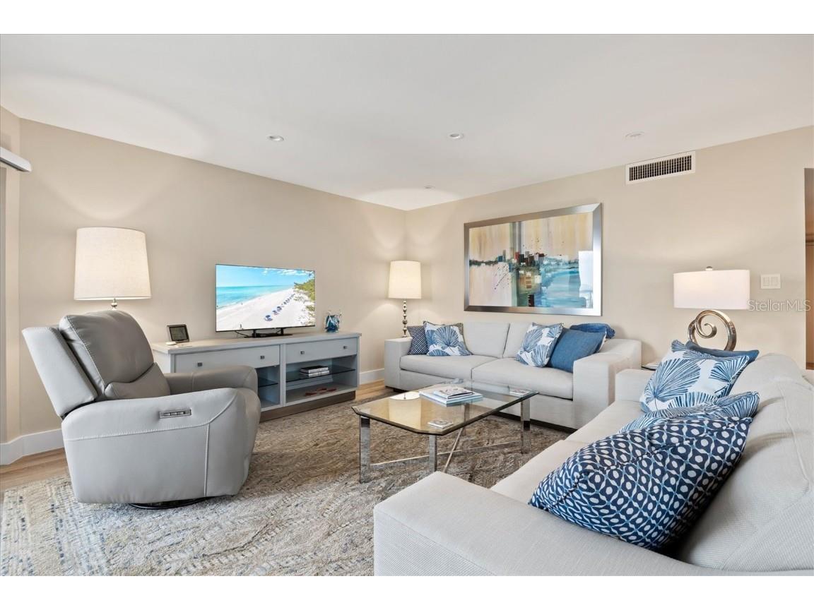 1050 Longboat Club Road #903 Longboat Key FL 34228 - GULF OF MEXICO A4647430 image6