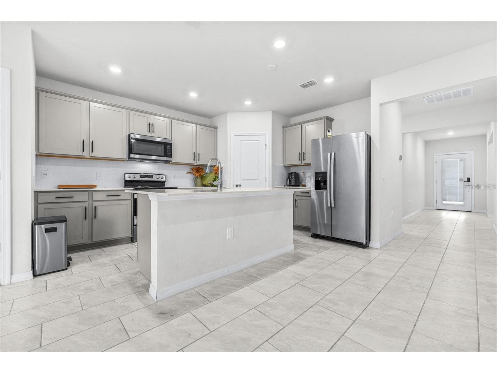 1050 Michelangelo Lane Winter Haven FL 33884 P4938891 image7