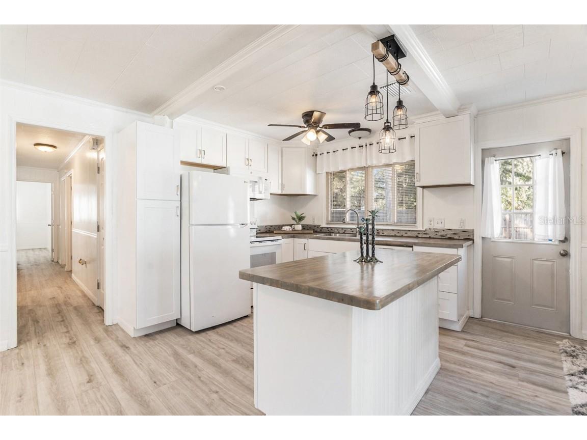 1050 N Midiron Point Crystal River FL 34429 TB8452357 image12