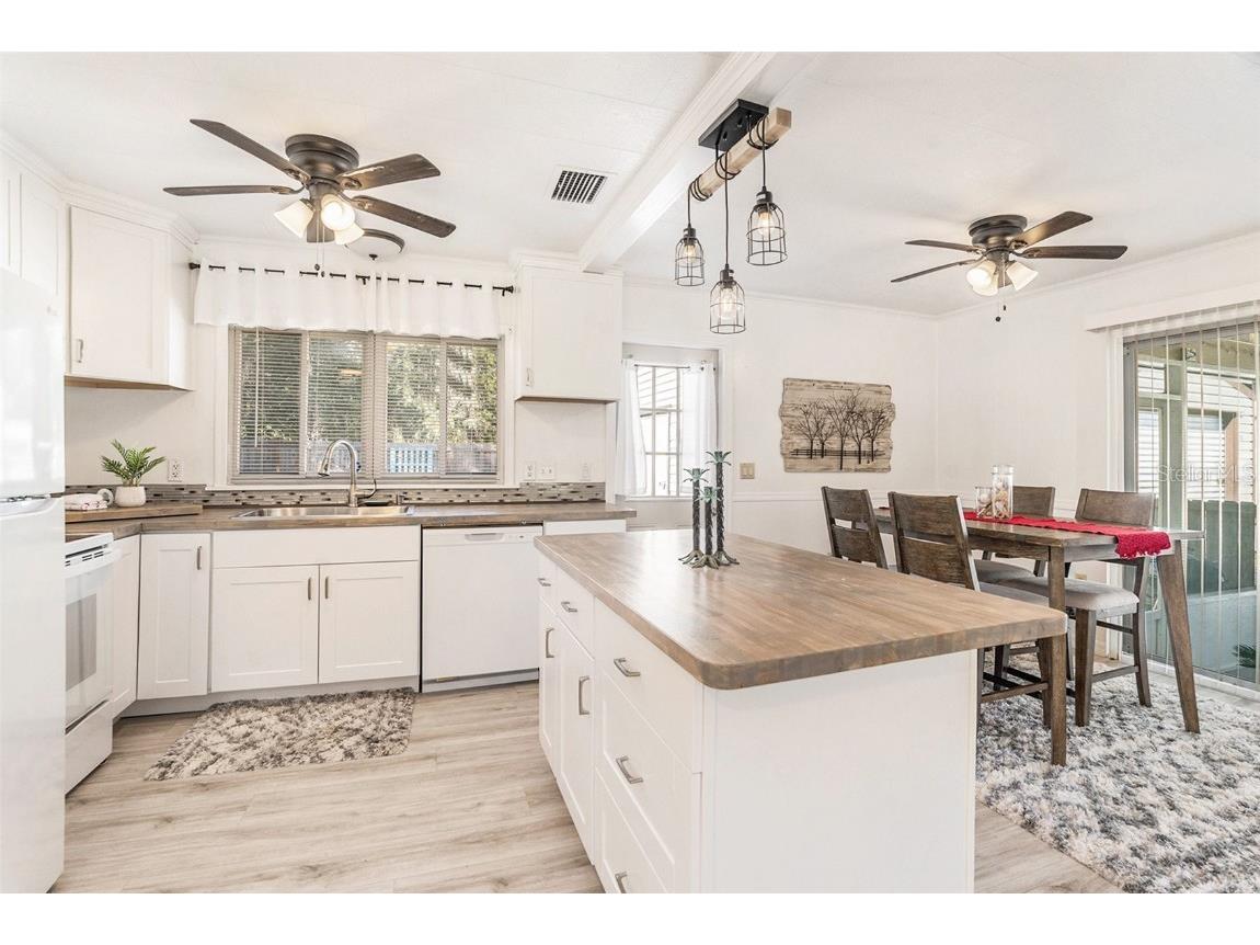 1050 N Midiron Point Crystal River FL 34429 TB8452357 image14