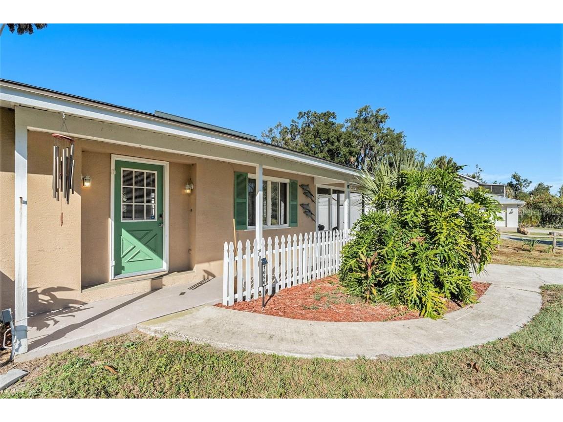 1050 N Midiron Point Crystal River FL 34429 TB8452357 image6