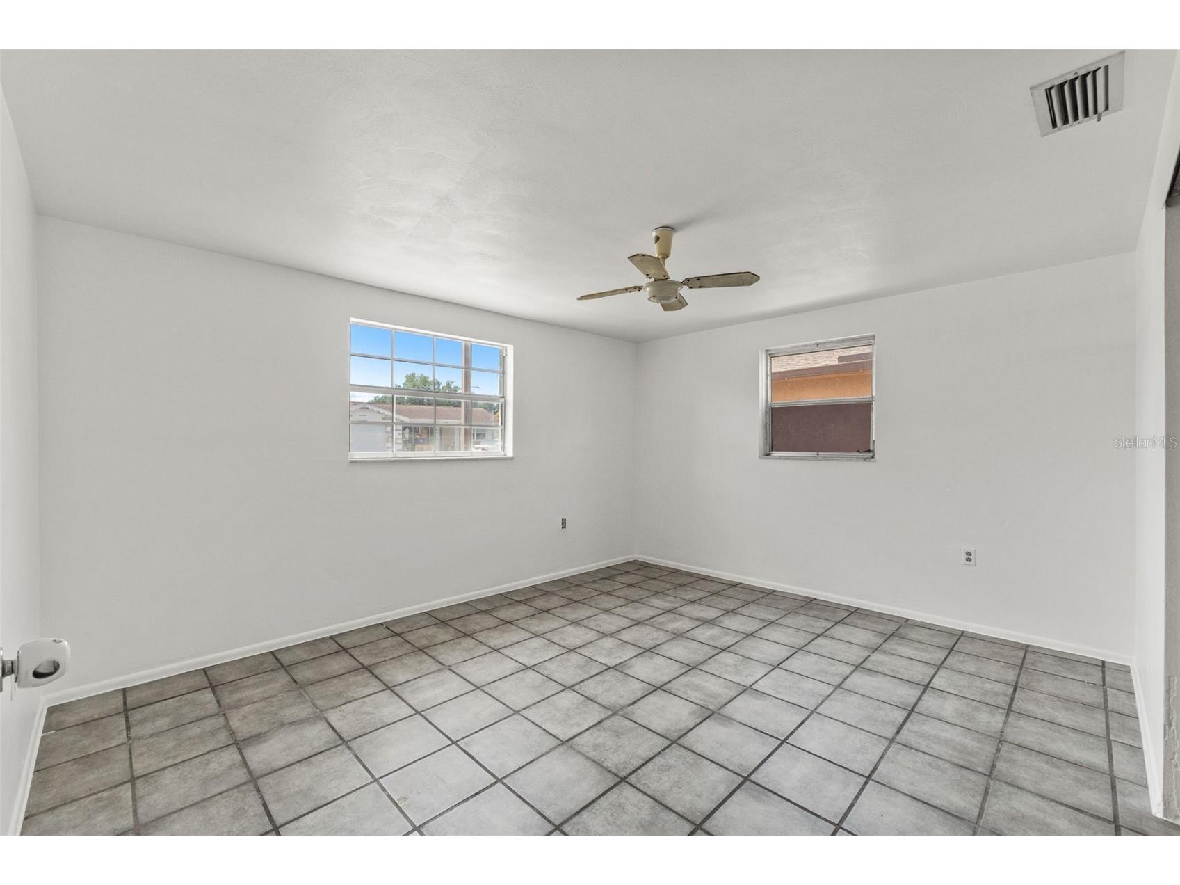 1050 Saxon Lane Holiday FL 34691 W7884854 image18