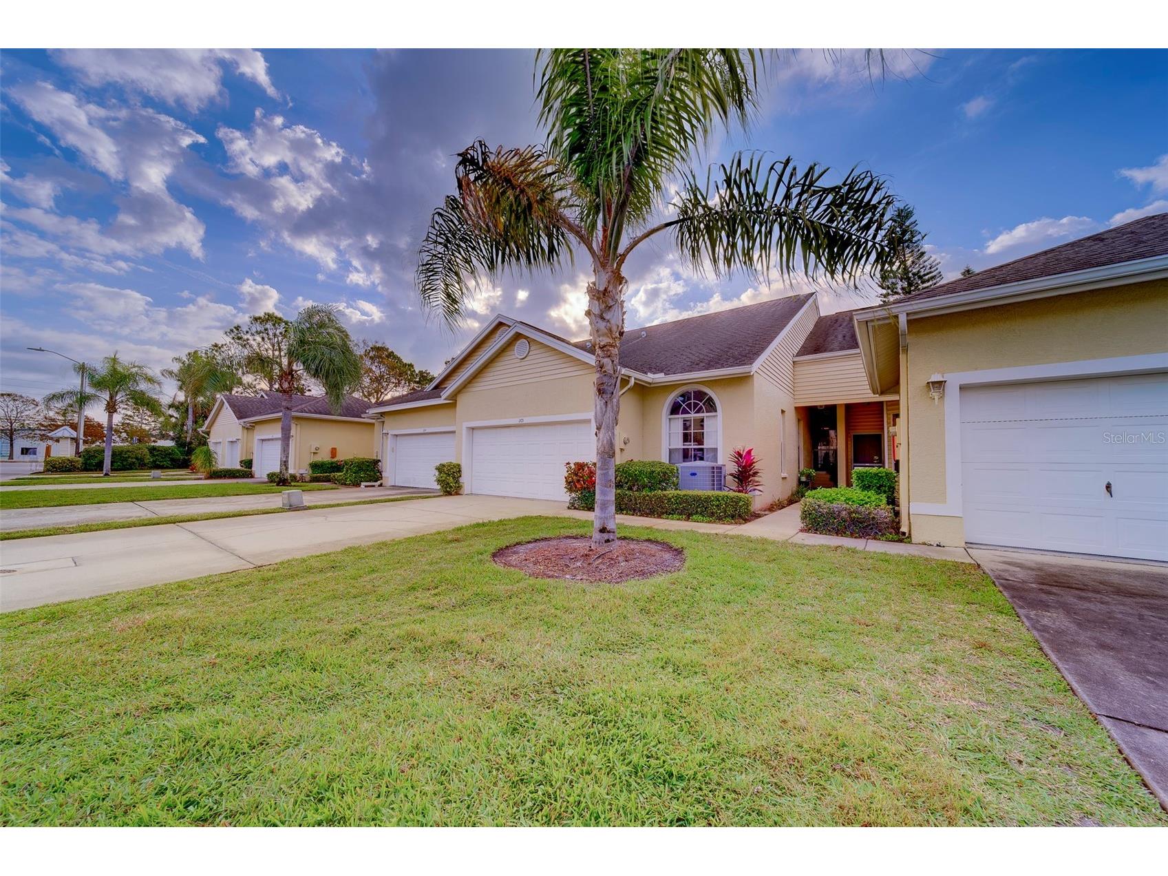 1050 Starkey Road #205 Largo FL 33771 TB8464762 image1