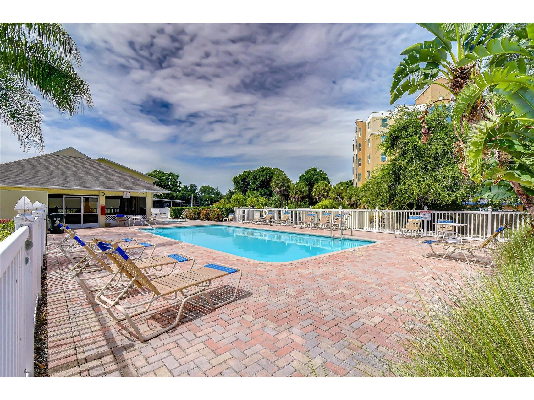 1050 Starkey Road #2105 Largo FL 33771 TB8521991 image20