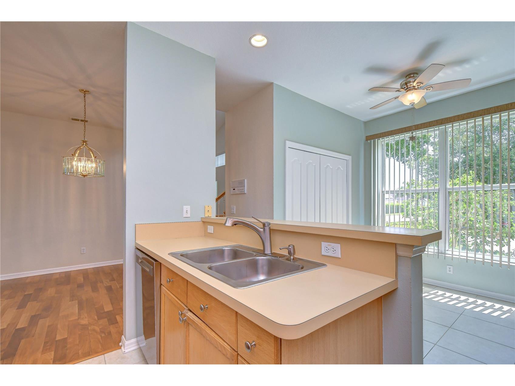 1050 Starkey Road #2105 Largo FL 33771 TB8521991 image45