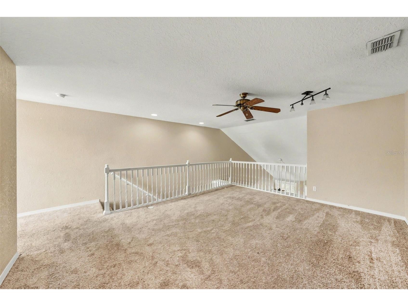 1050 Starkey Road #2403 Largo FL 33771 C7528602 image12
