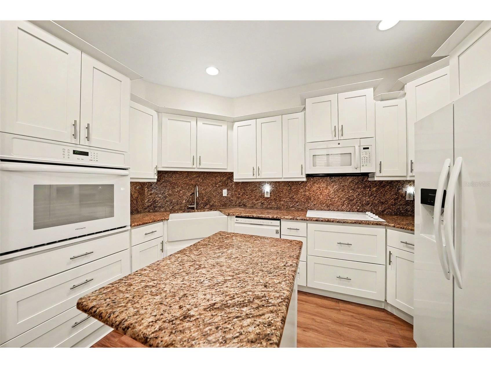 1050 Starkey Road #2403 Largo FL 33771 C7528602 image6