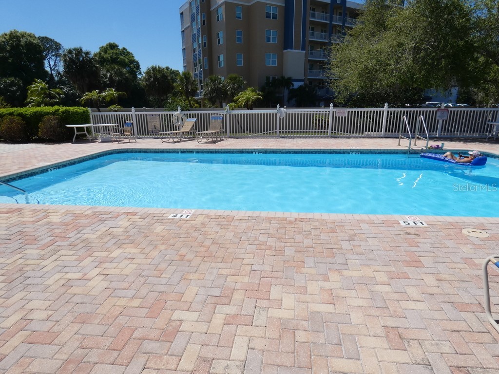1050 Starkey Road #405 Largo FL 33771 W7883490 image7