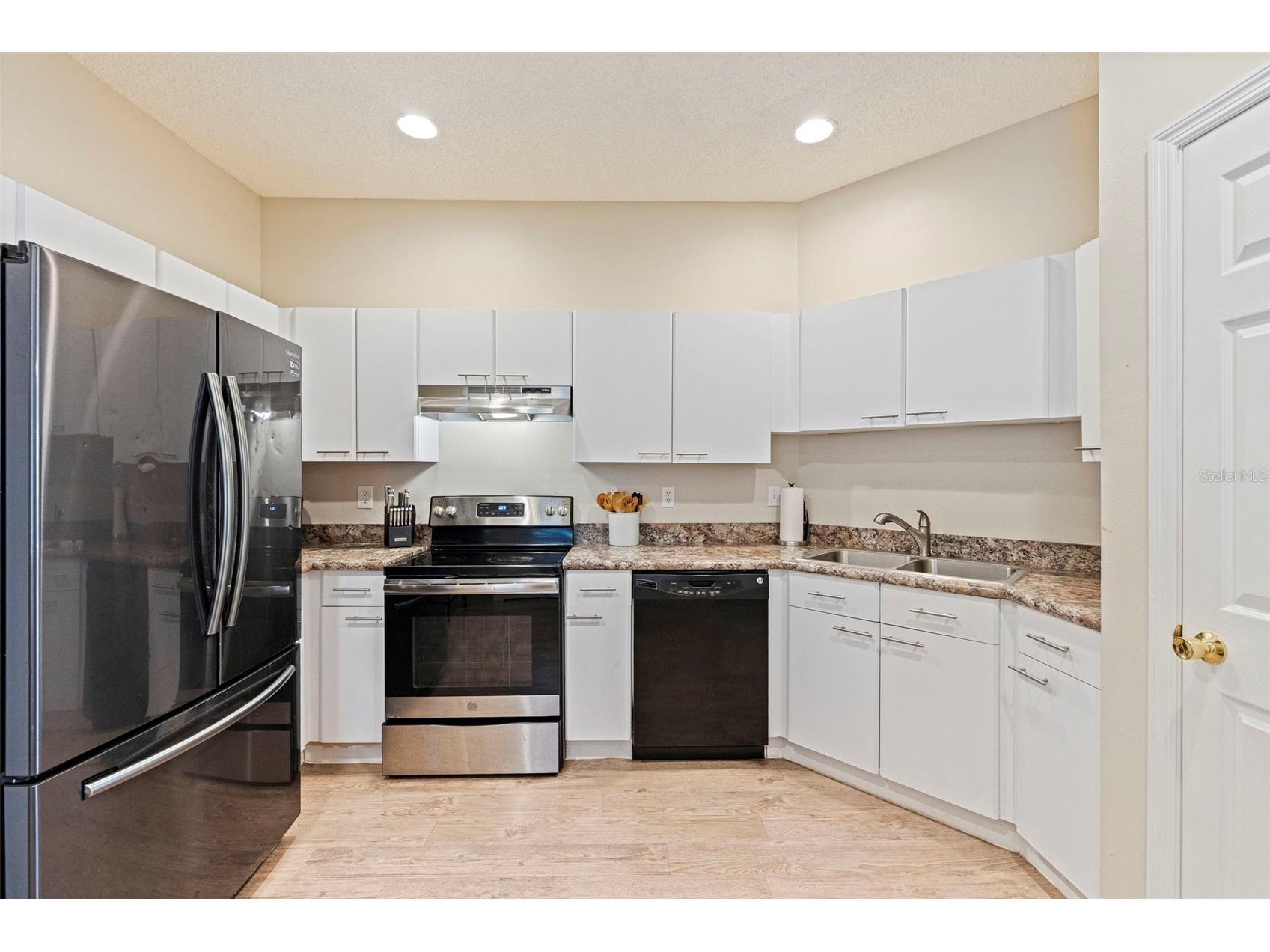 1050 Starkey Road #602 Largo FL 33771 TB8457523 image15