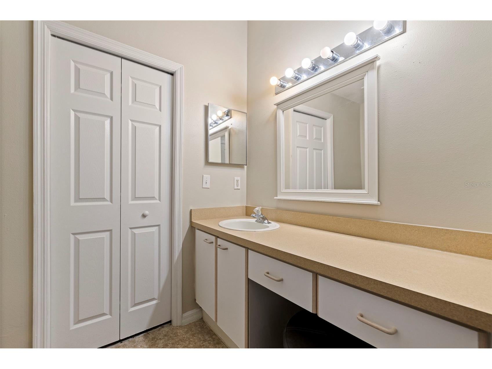 1050 Starkey Road #602 Largo FL 33771 TB8457523 image21