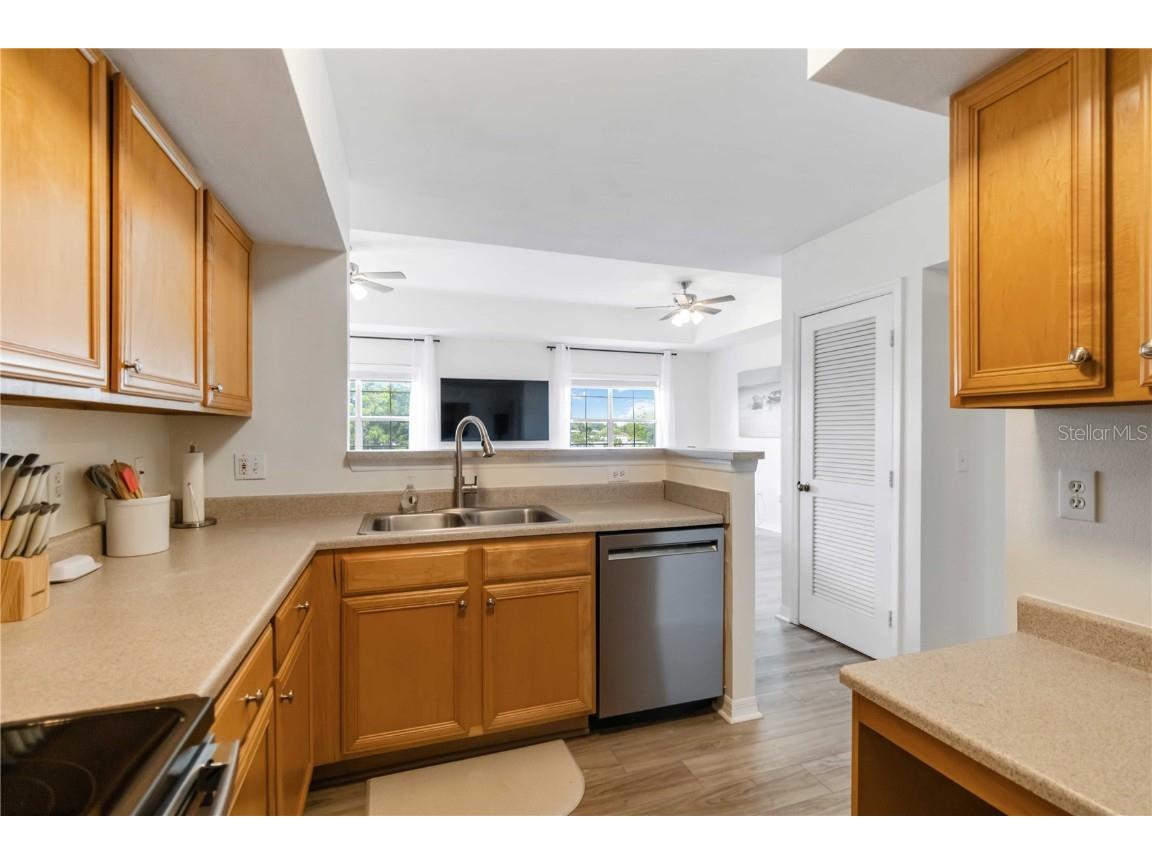 1050 Villagio Circle #206 Sarasota FL 34237 A4661090 image19