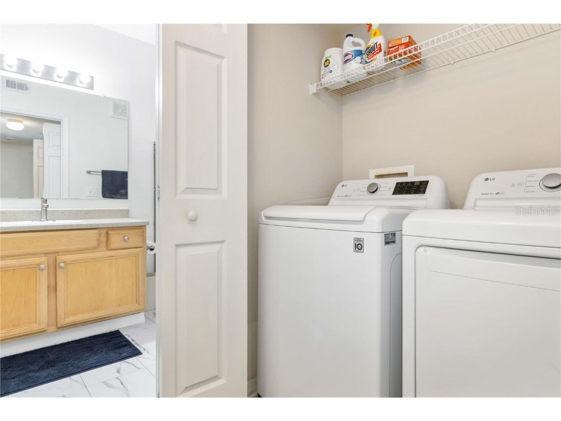 1050 Villagio Circle #206 Sarasota FL 34237 A4661090 image34