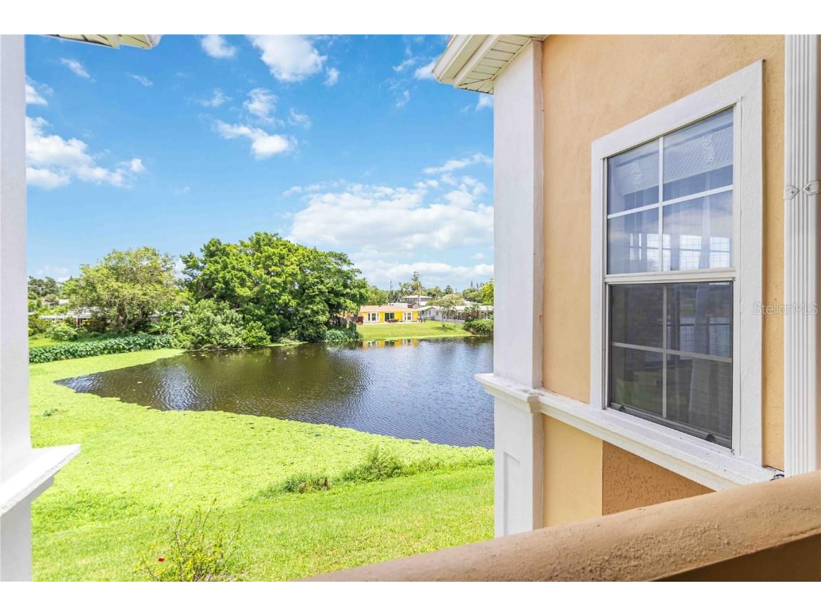 1050 Villagio Circle #206 Sarasota FL 34237 A4661090 image36