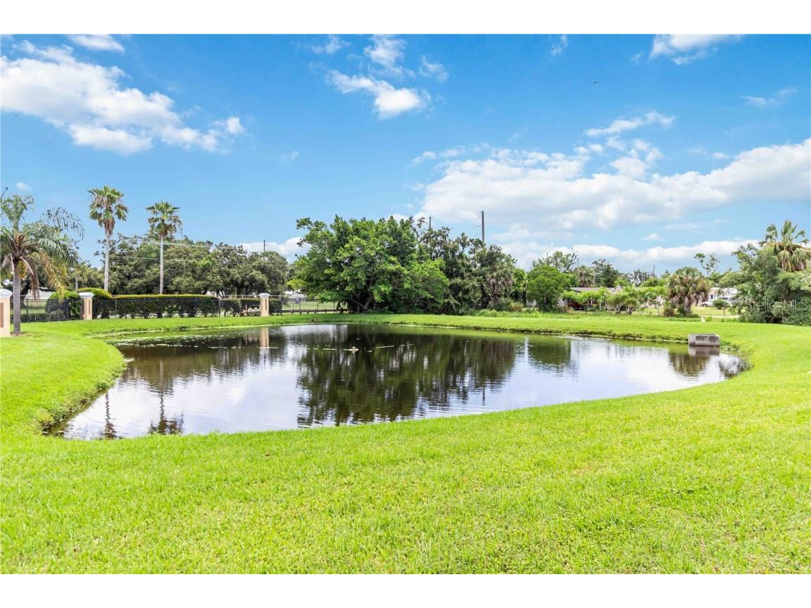 1050 Villagio Circle #206 Sarasota FL 34237 A4661090 image38