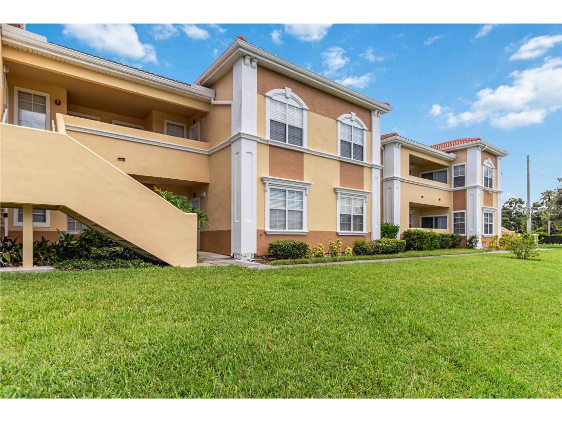 1050 Villagio Circle #206 Sarasota FL 34237 A4661090 image5