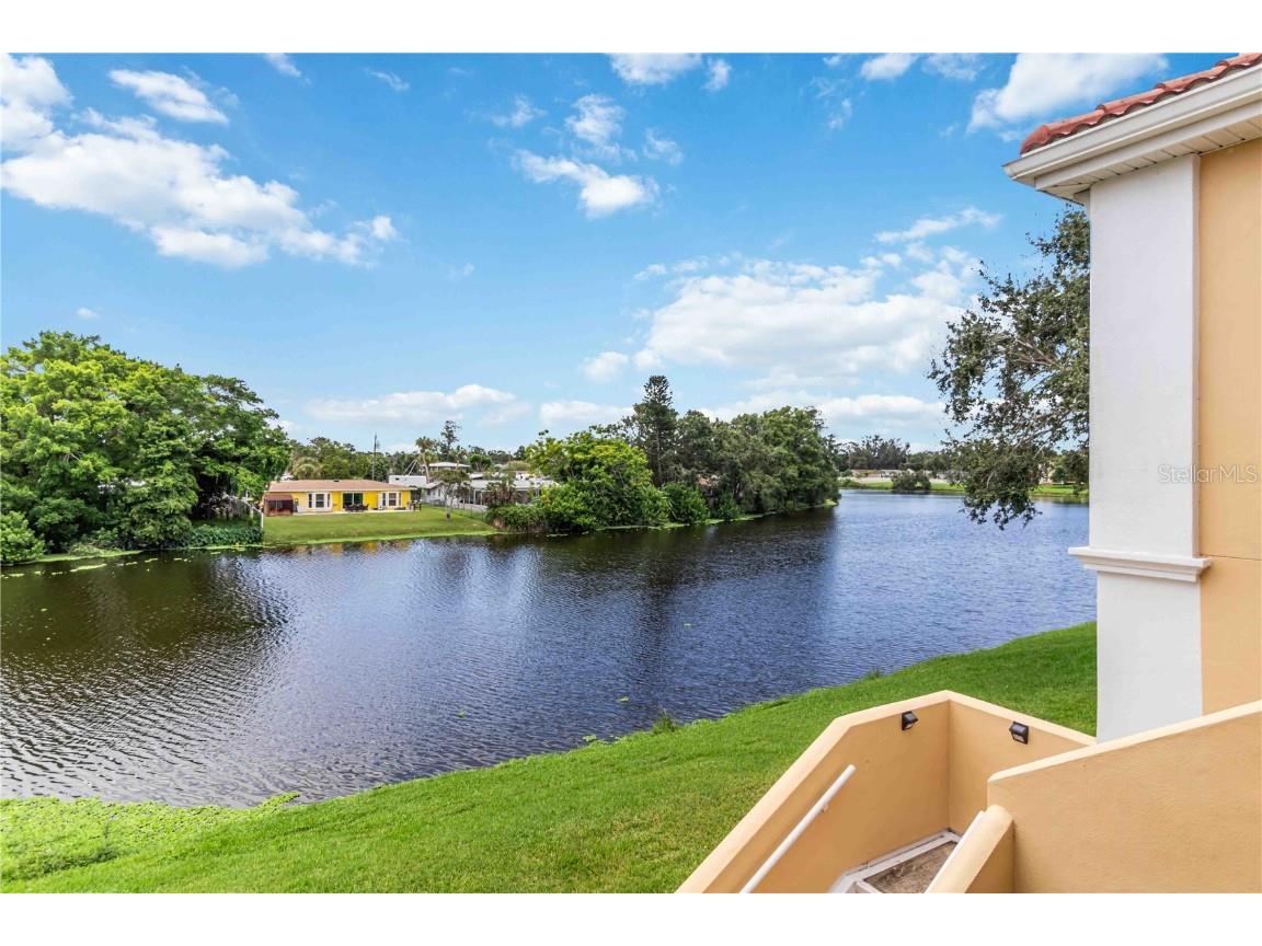 1050 Villagio Circle #206 Sarasota FL 34237 A4661090 image6