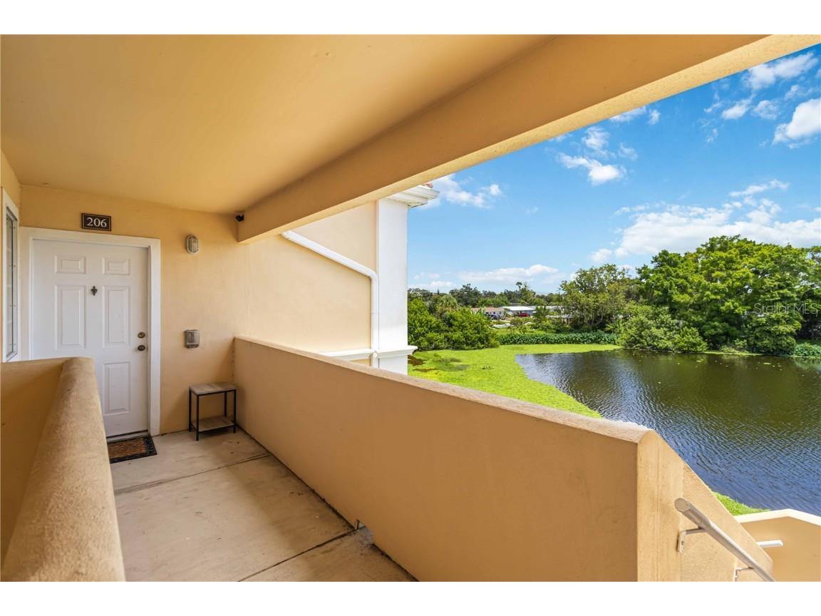 1050 Villagio Circle #206 Sarasota FL 34237 A4661090 image7