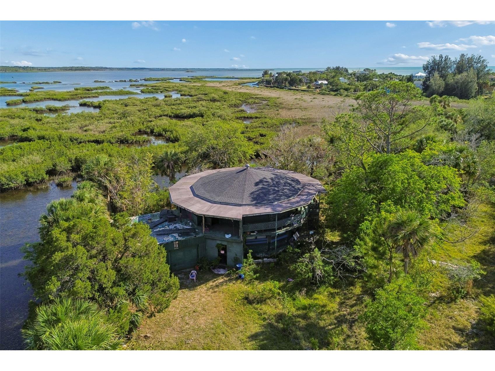 10501 Pine Island Drive Weeki Wachee FL 34607 TB8501588 image1