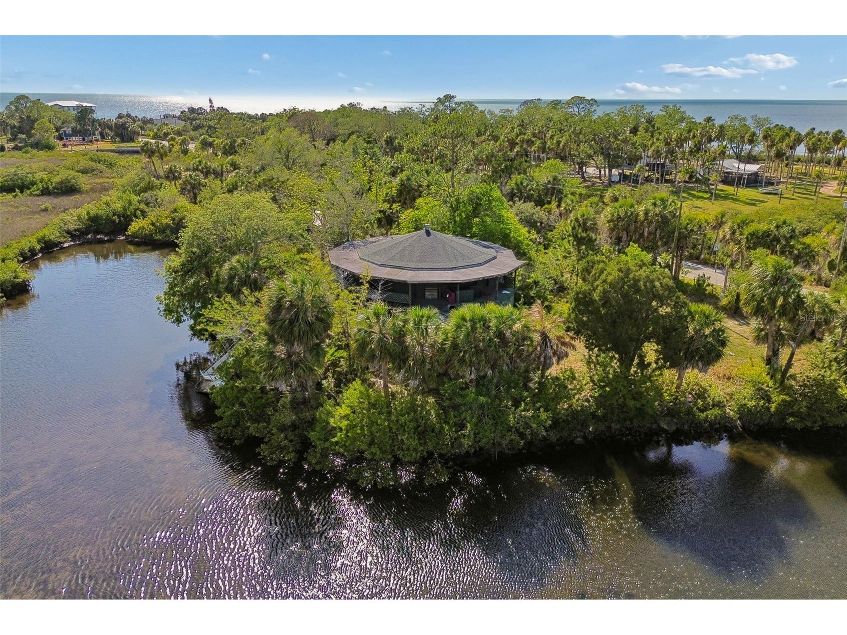 10501 Pine Island Drive Weeki Wachee FL 34607 TB8501588 image9