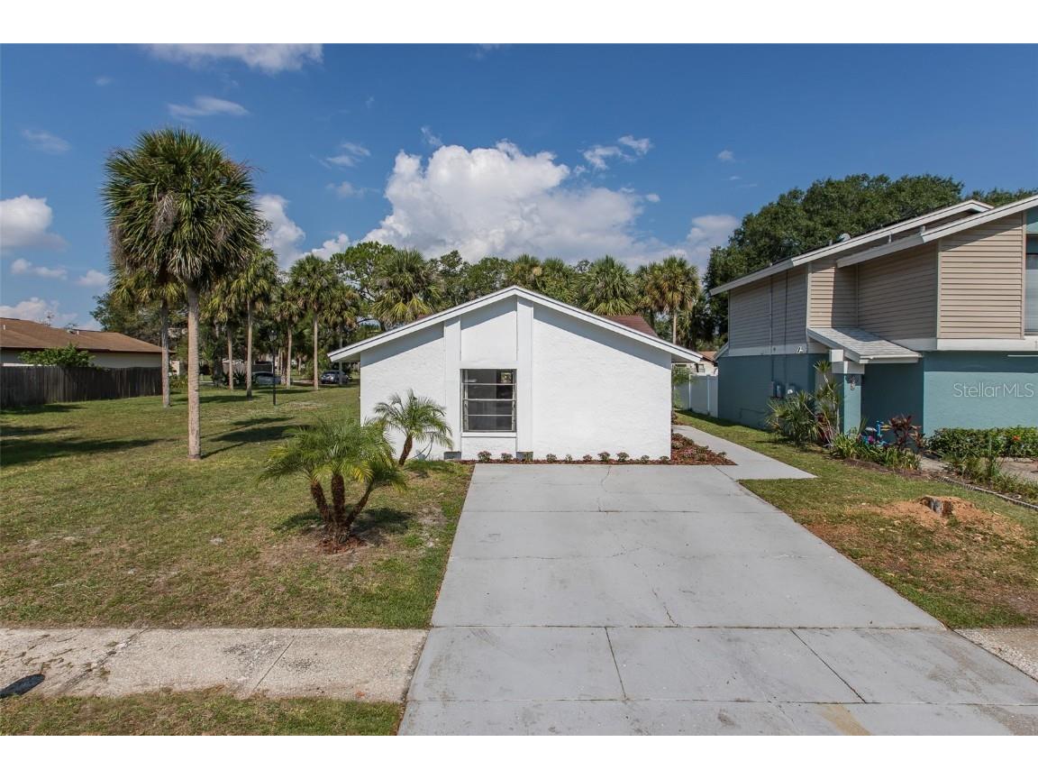 10502 Parkcrest Drive Tampa FL 33624 W7856247 image1