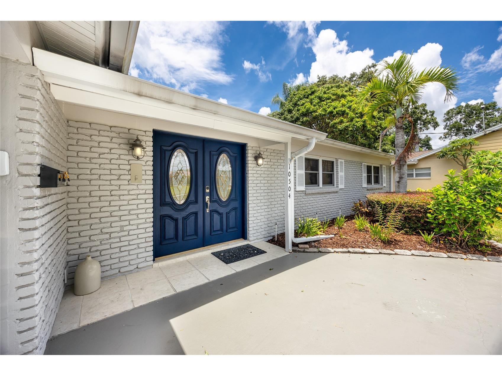 10504 Lacera Drive Tampa FL 33618 - LAKE CARROLL TB8407323 image3