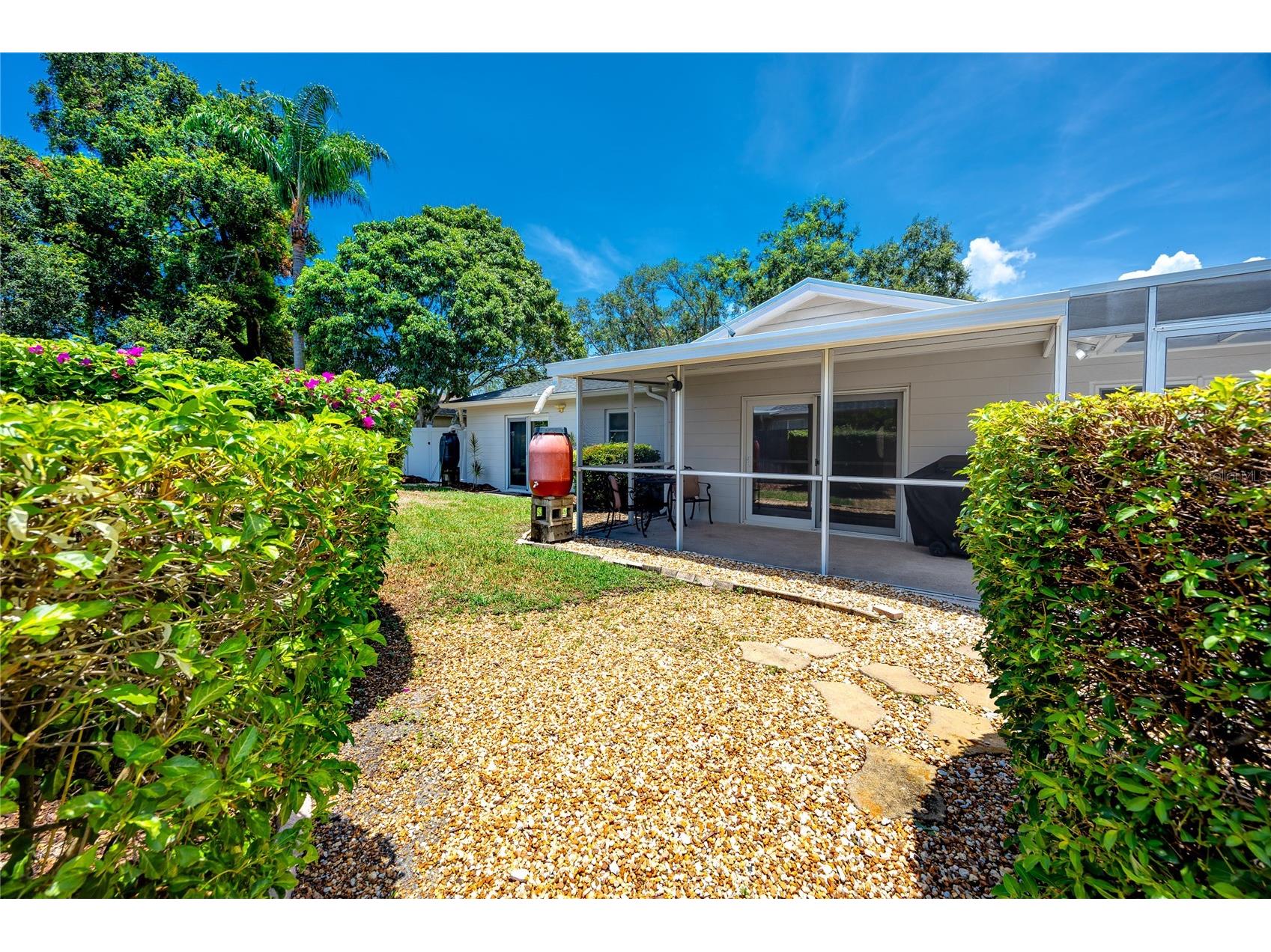 10504 Lacera Drive Tampa FL 33618 - LAKE CARROLL TB8407323 image34