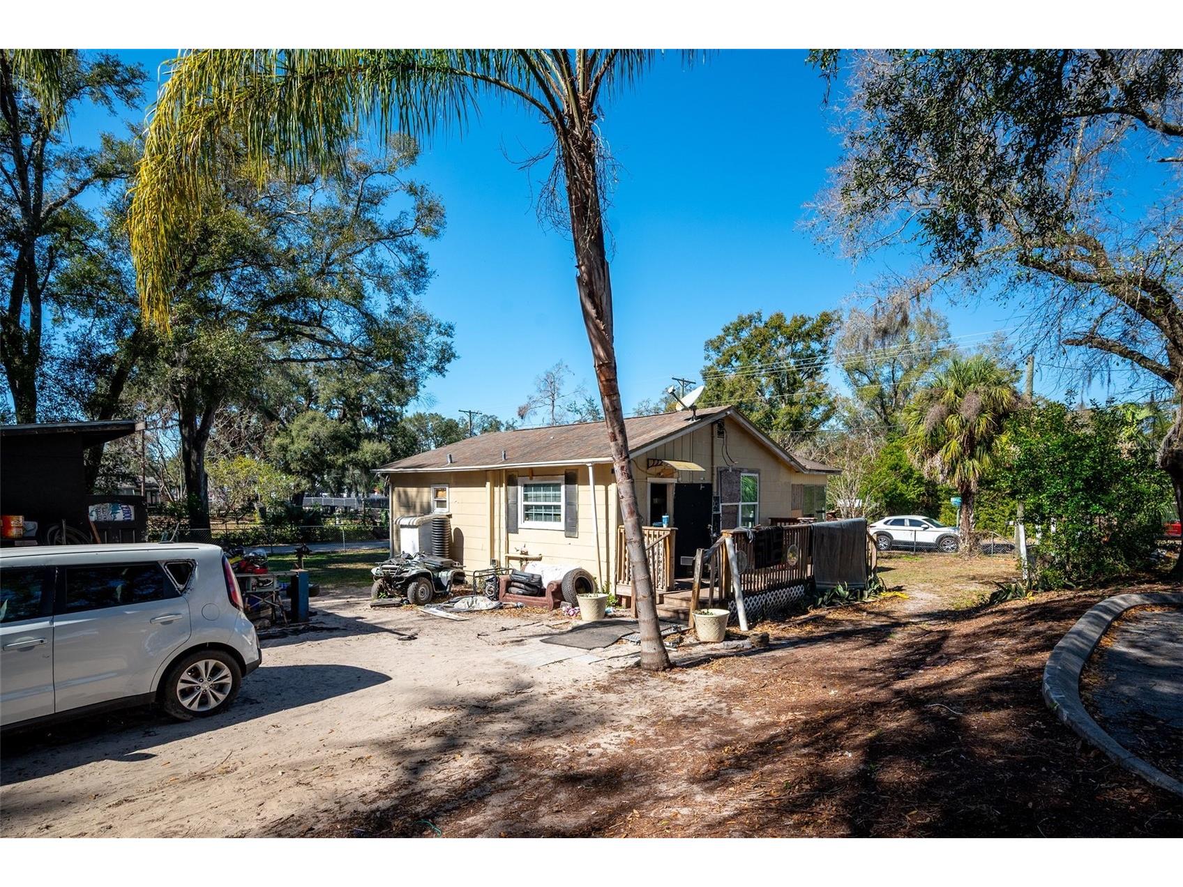 10507 Main Street Thonotosassa FL 33592 C7523460 image13