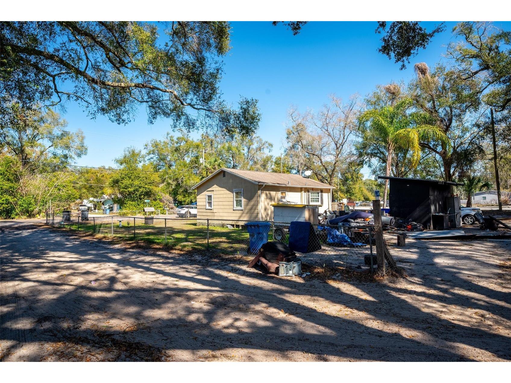 10507 Main Street Thonotosassa FL 33592 C7523460 image16